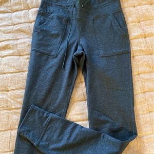 Old Navy Cozecore Go Dry jogger leggings